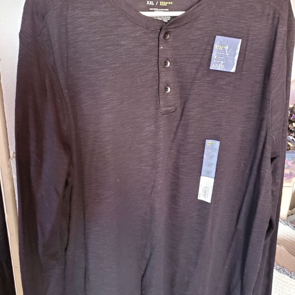 Mens Henley long sleeved shirt